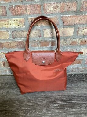 Longchamp Le Pliage Green M Tote
Bag